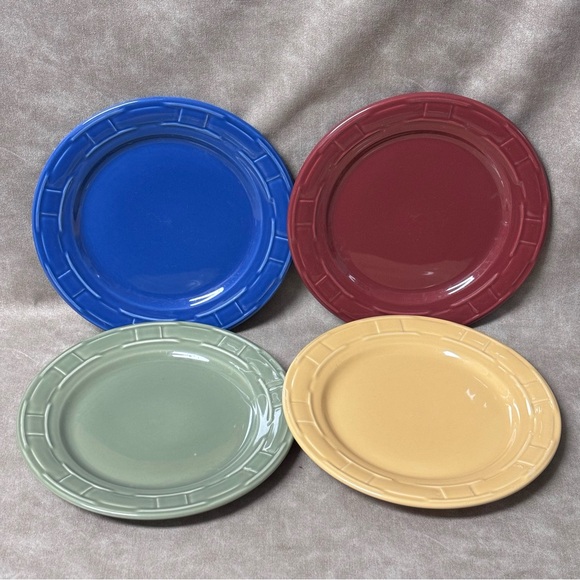 Retired Longaberger Pottery 10” Woven Traditions Dinner Plates - Picture 2 of 4